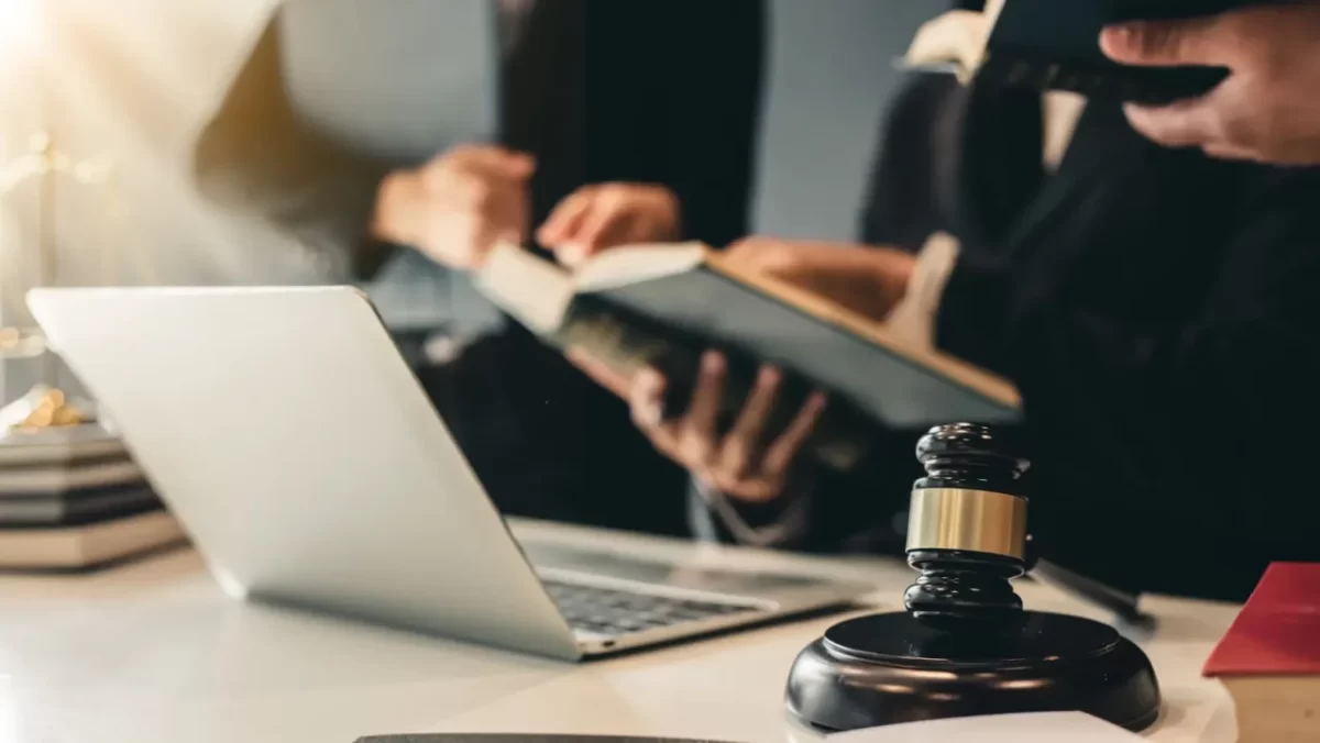 lawyer services dubai